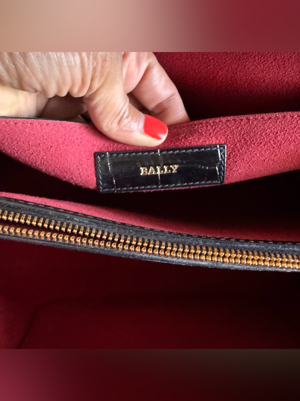 Bally Saphyr Black Croc-Embossed Top Handle bag - Picture 8 of 16